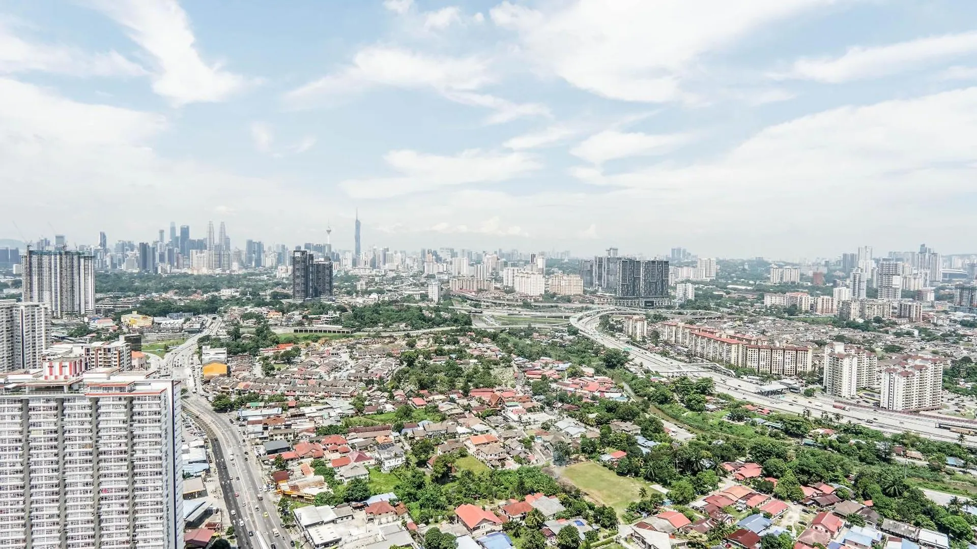 Apart Otel Arte Plus Jalan Ampang By Airhost